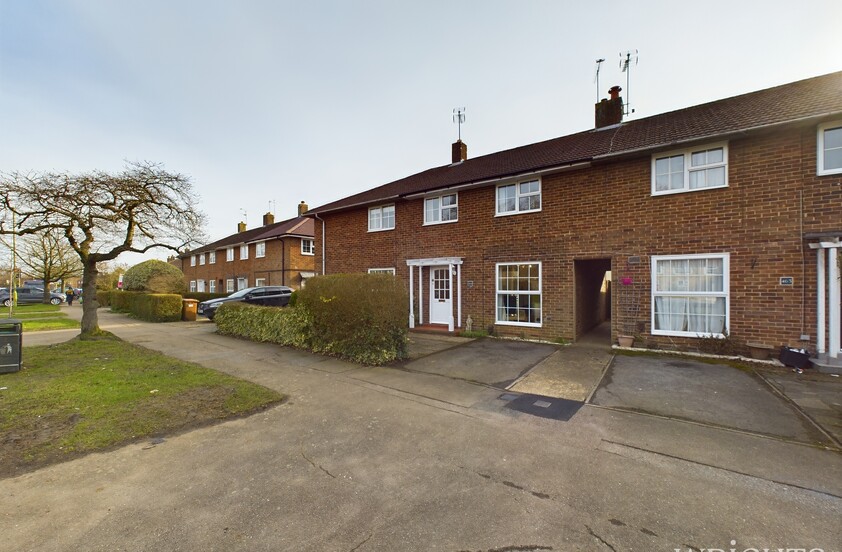 3 Bedroom Terraced House in Howlands, Welwyn Garden City