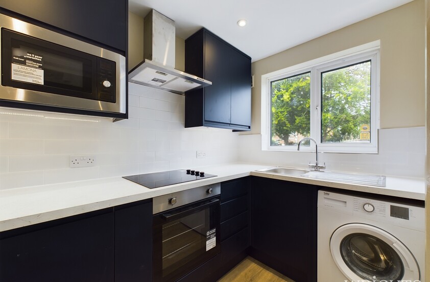 2 Bedroom Terraced House in Lords Wood, Welwyn Garden City