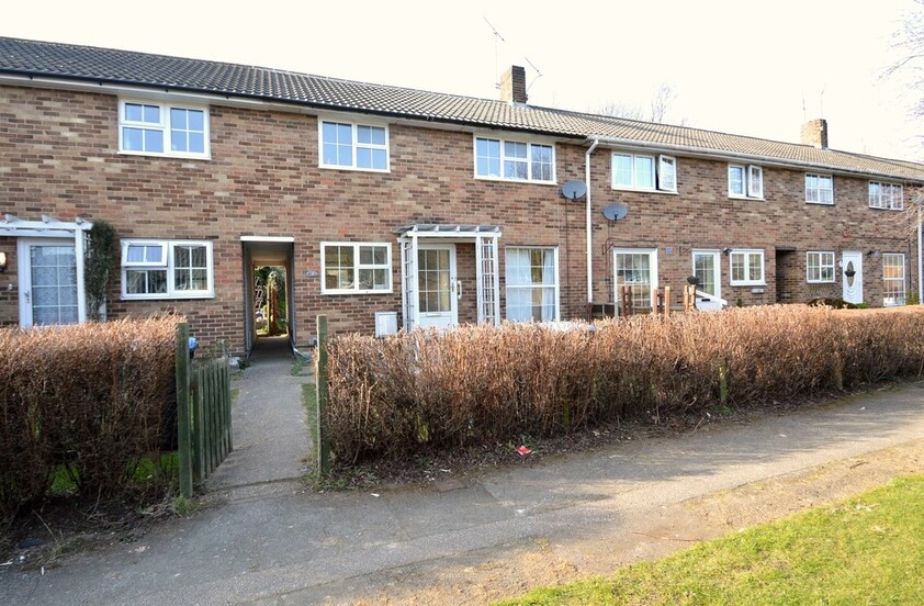 3 bedroom House - LODGEFIELD, WELWYN GARDEN CITY
