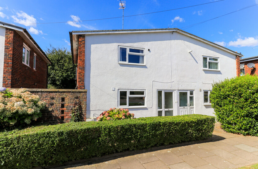 4 bedroom Semi-detached House - Fern Dells, Hatfield