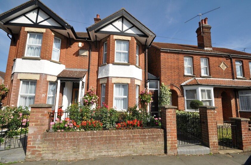 1 bedroom Apartment - High Street, Codicote