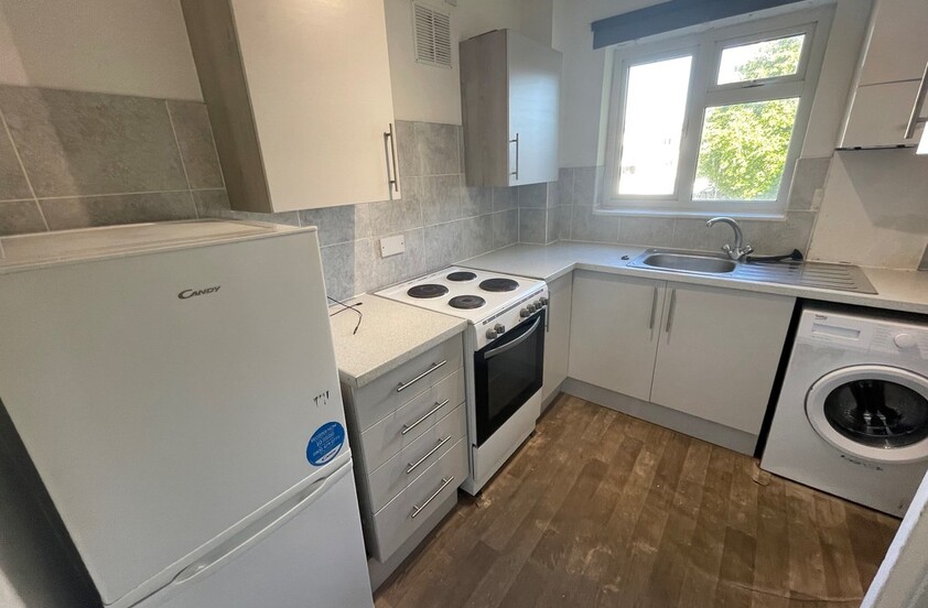 2 bedroom Flat - Grove Mead, Hatfield