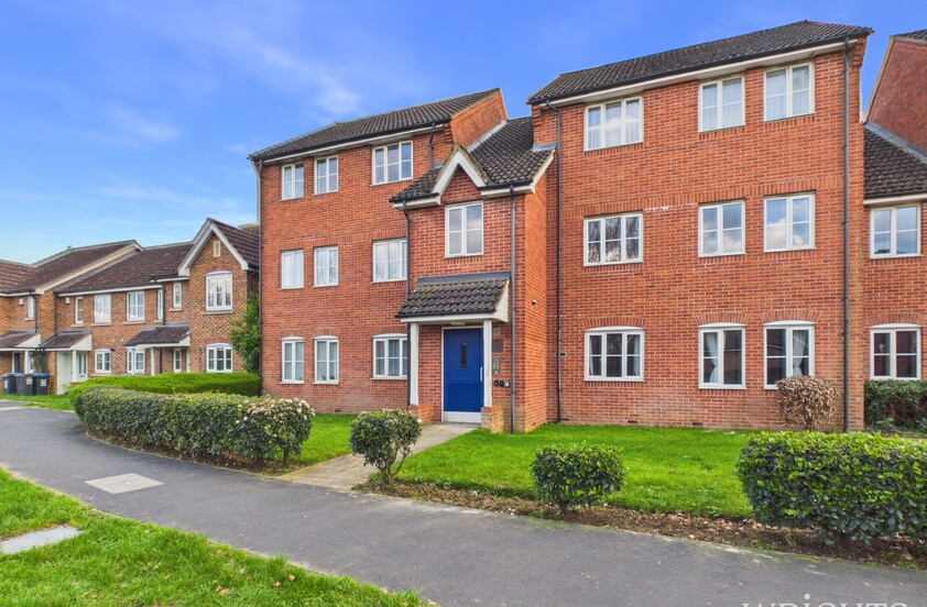 2 Bedroom Apartment in Campion Road, Hatfield