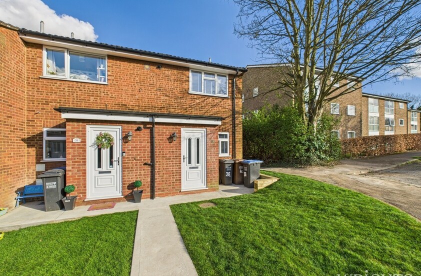2 bedroom House - NURSERY GARDENS, WELWYN GARDEN CITY