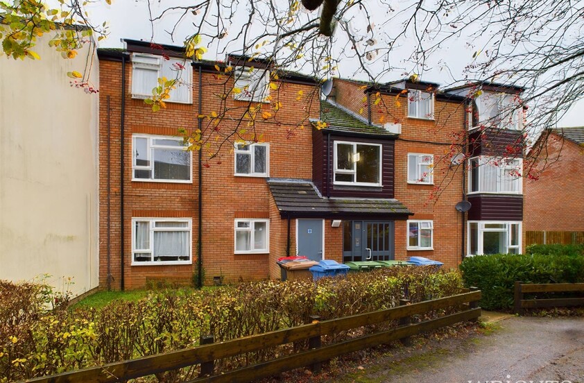 1 Bedroom Flat in Kestrel Close, Stevenage