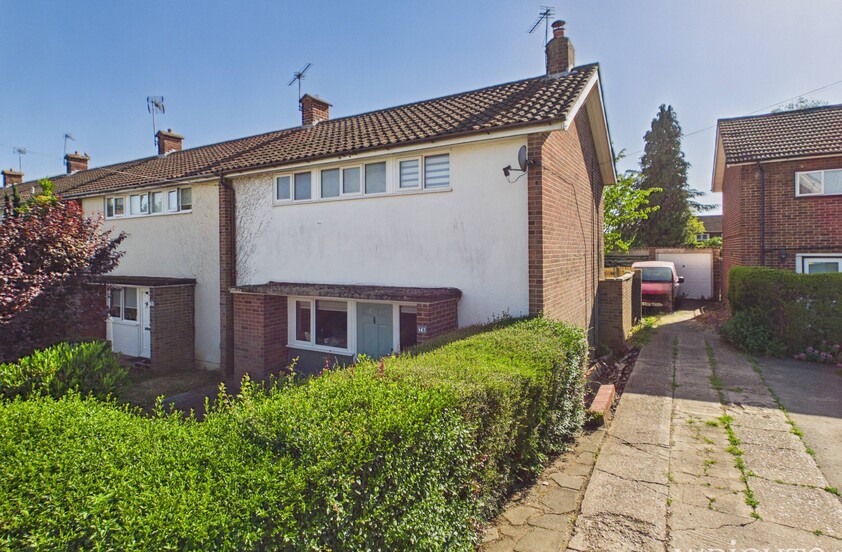 2 Bedroom End of Terrace House in Bushey Ley, WELWYN GARDEN CITY
