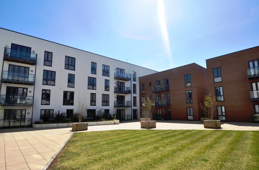 2 bedroom Apartment - Otto Road, Welwyn Garden City